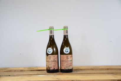 null 2 bouteilles MEURSAULT "Charmes", Domaine Lafon 2010 (ela, tachée, fânée)