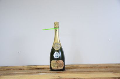 null 1 bouteille CHAMPAGNE "Clos du Mesnil", Krug 1990 (ela, et)