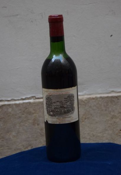 null 1 bouteille CH. Lafite Rothschild 1970, 1er GCC Pauillac (MB)