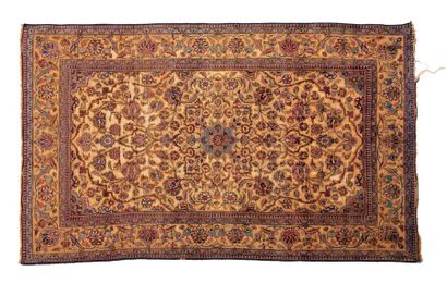 KACHAN SOOF en soie et relief (Perse), fin du XIXème siècle KACHAN SOOF in silk and...