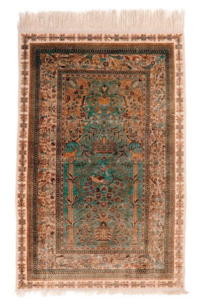 null Fine silk Sino HEREKE in the form of a prayer with turquoise field with mirhab,...