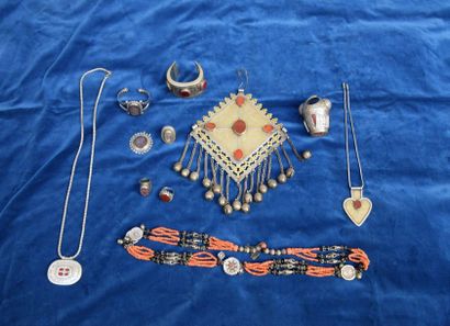null Turkmenistan. Set of jewels including 1 chest plate, a ring, two pendants, three...
