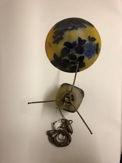  ESTABLISHMENT GALLÉ (1904-1936). A multi-layered acid-etched glass lamp decorated...