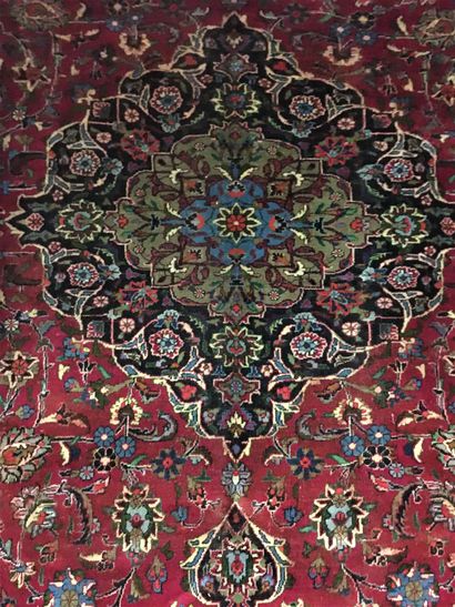null 
Large Kachan carpet (Persia) center Iran, weft and warp in cotton, wool velvet,...
