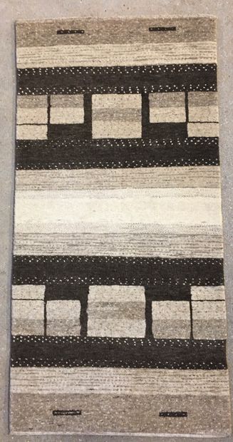 null Gabbeh carpet (India) cotton weft and warp, wool velvet, modern work, geometric...