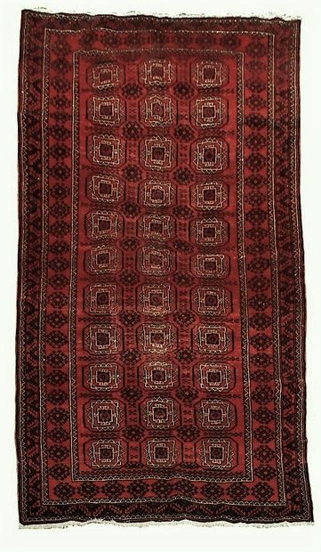 null Beluch carpet (Persia) East Iran, cotton weft and warp, wool pile, carpet on...