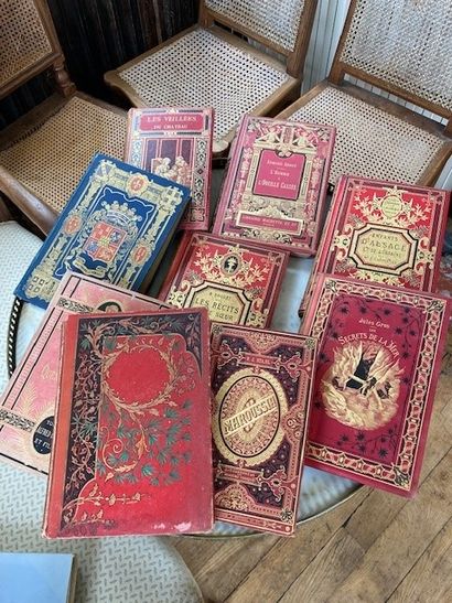  Set of 9 books, some of which are from the J. Hetzel et Compagnie collection. 