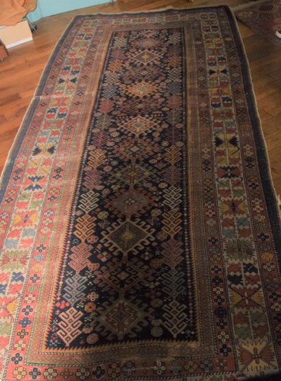 null GALERIE carpet. Caucasus, 19th century. 318 x 136 cm.