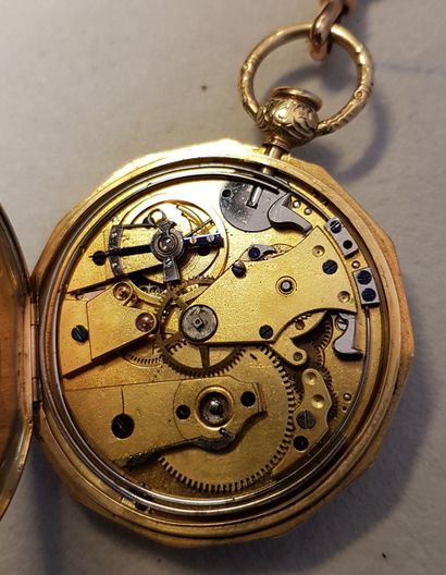 null Victor Nicolardot 

 Gousset watch, watch chain and watch key in 750°/00 gold

...