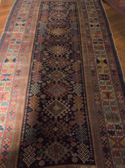 null GALERIE carpet. Caucasus, 19th century. 318 x 136 cm.