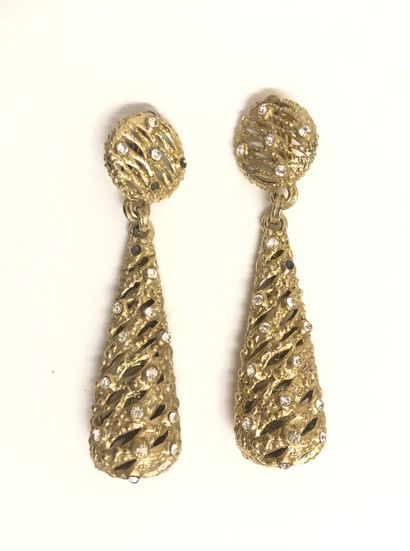 Pair of gilded metal EAR CLIPS forming an...