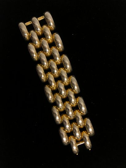null important BRACELET fancy gilded articulated with reason of godrons. Length:...