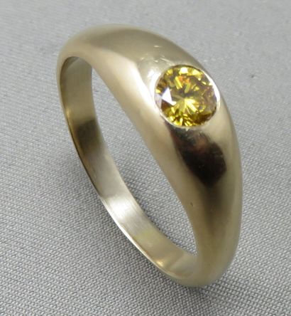 Ring Jonc 
 in gold 750°/00, set with a brilliant-cut...