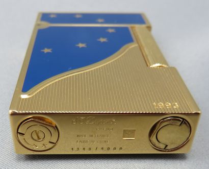 null S.T. Dupont - Paris 

 Briquet "Europa 1993", édition limitée à 4.000 exemplaires,...