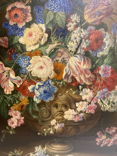 null Ecole ITALIENNE vers 1800. Bouquet de fleurs, huile sur toile. 91 x 73 cm. 





EXPERT...