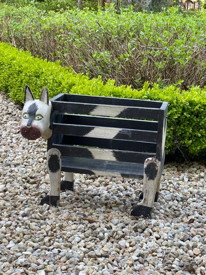 null Polychrome painted wood magazine rack in the shape of a cat. Height: 39 cm -...