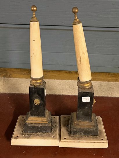 Pair of marble and bronze lamps, square sections...