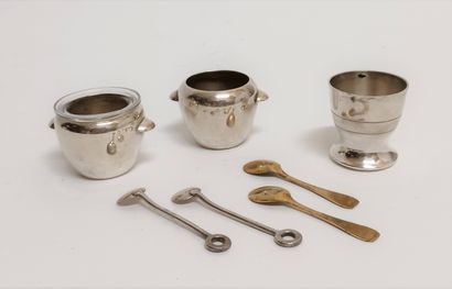 null Pair of silver plated SALTERONS, stamped "CGF". A salt cellar is joined to it,...