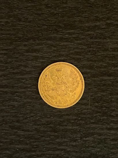 null Une pièce en or de 5 roubles de 1852. (usures). Poids : 6,5g