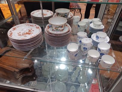 Lot including: parts of table service in...