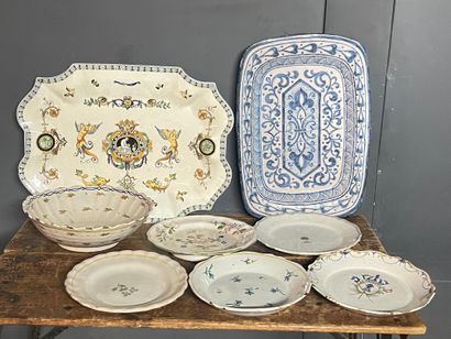 null Earthenware lot including: 6 plates and two large dishes, one in Gien with grotesque...