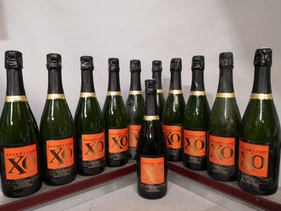 11 bouteilles VIN MOUSSEAUX - J.L. CHARLEMAGNE...