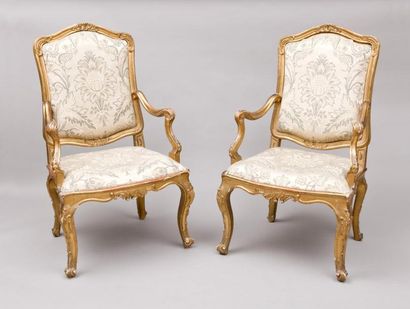 null Paire de fauteuils à châssis en bois sculpté et doré. Italie, XVIIIème

