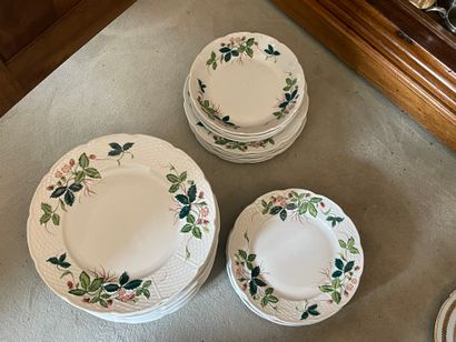 null Mismatched parts of porcelain services, including a modern Wedgwood decorated...