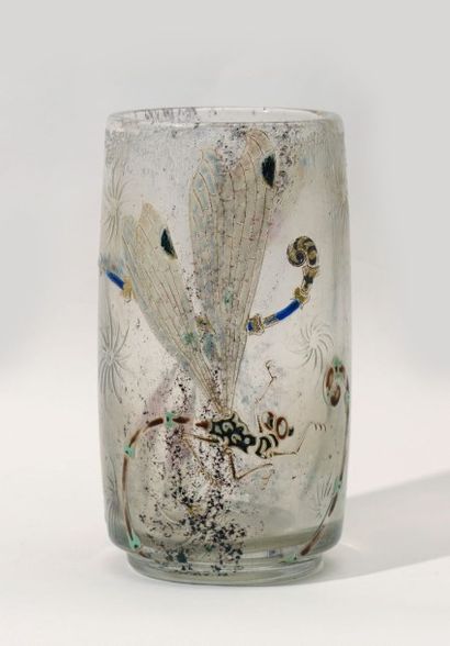 Émile GALLÉ (1846-1904) Vase "libellules" cylindrique en verre transparent deux couches,...