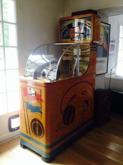 Chicago Coin Machine Co Chicago Coin Machine Co. 

"Basketball Champ" Electro-Mechanical...