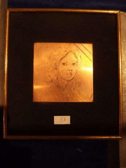 null Leonore FINI (1908-1996), 

Portrait de jeune fille portant un foulard

Cuivre...