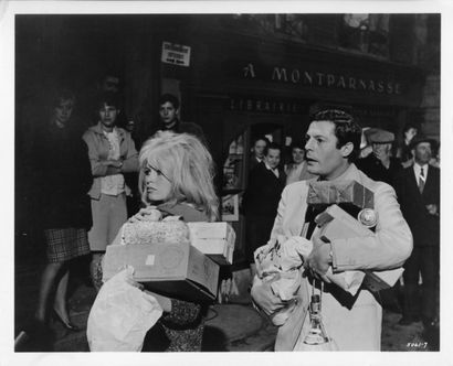 Vie privée (1962), Brigitte BARDOT et Marcello MASTROIANNI. Vie privée (1962), Brigitte...