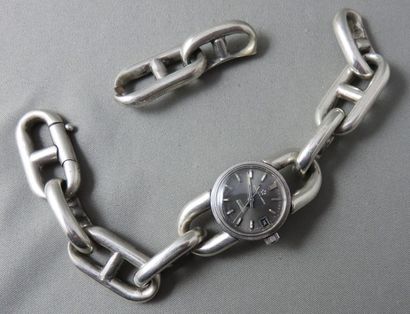 HERMES HERMES Sahida - Eterna Matic. Montre bracelet de dame bracelet en argent rhodié...
