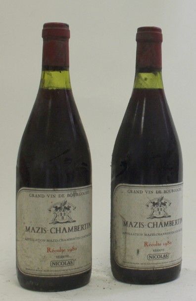 null 2 Bouteilles Mazis Chambertin - Nicolas 1980 Etiquettes légérement tachées.