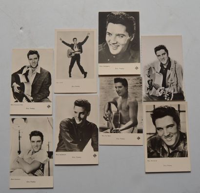 null Elvis PRESLEY, ensemble de 8 cartes postales noir et blanc.