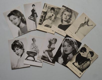 null Brigitte BARDOT, ensemble de 10 cartes postales noir et blanc, certaines d'après...