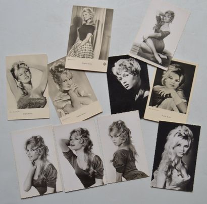 null Brigitte BARDOT, ensemble de 10 cartes postales noir et blanc, certaines d'après...