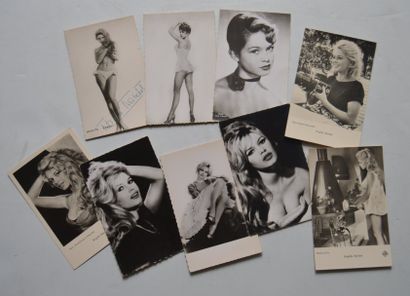 null Brigitte BARDOT, ensemble de 9 cartes postales noir et blanc dont une dédicacée,...
