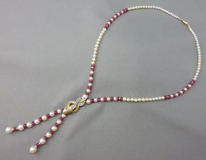 null COLLIER perles de culture motif "Serpent" composé de perles de culture, alternées...