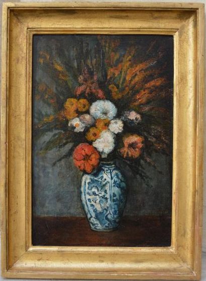 null Ecole FRANCAISE du XX ème, Bouquet de fleurs, huile sur toile. 33 x 22 cm.