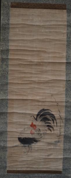 null Kakeimono encre et couleur sur papier, coq. Japon, période Meiji. On joint Trois...