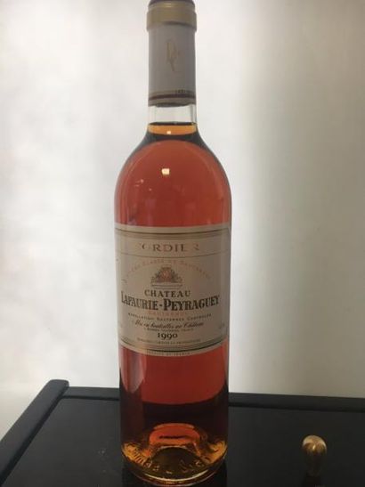 null 12 bouteilles CH. LAFAURIE-PEYRAGUEY, 1° cru Sauternes 1990 cb 