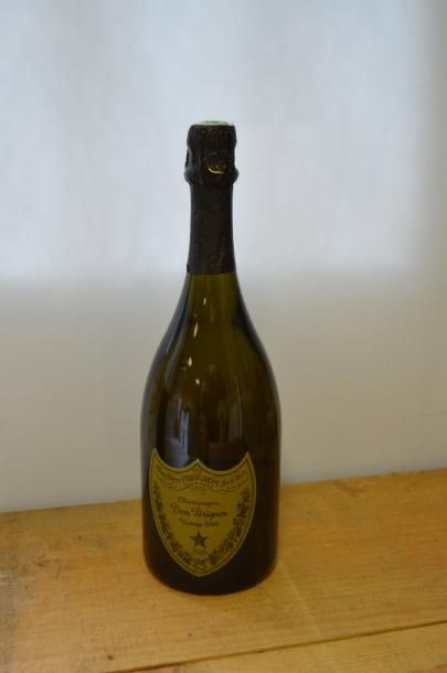 null 1 bouteille CHAMPAGNE "Dom Pérignon", Moët & Chandon 2000 (ela)