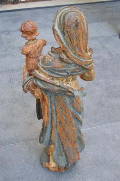 null GRANDE VIERGE à l’Enfant en bois de résineux sculpté en ronde-bosse polychrome....