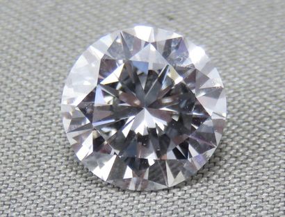 DIAMANT TAILLE BRILLANT SUR PAPIER Diamant taille brillant sur Papier Poids du diamant:...