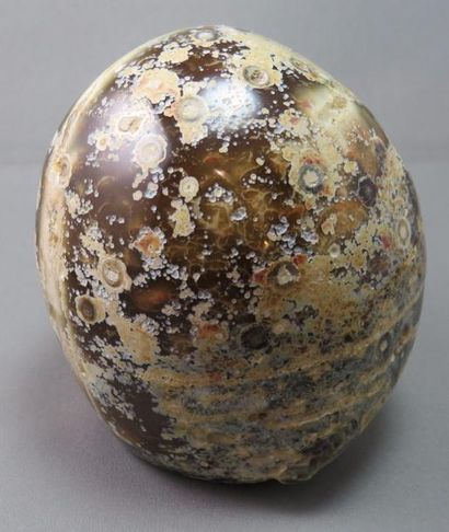 null Bloc d'Agate Ovoïde Poli Dimensions: 91 mm x 85 mm environ.