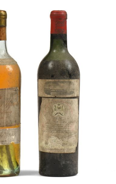 null 1 bouteille CH. MOUTON-ROTHSCHILD, 1° cru Pauillac 1946 (eta, petites déchirures...