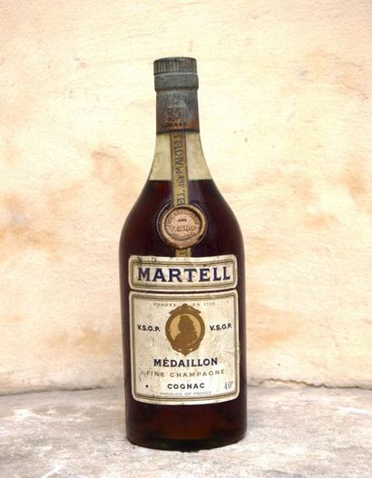 null 1 bouteille COGNAC "Médaillon VSOP", Martell (on joint un brandy) 