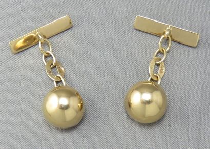 null Paire de Boutons de Manchette en or 18k, Le motif en demi sphère. Poids: 3 g....