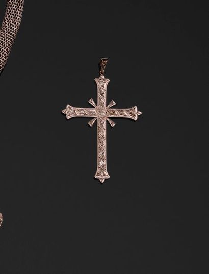 null PENDENTIF CROIX en or à 750°/00 et platine à 950°/00, entièrement sertie de...